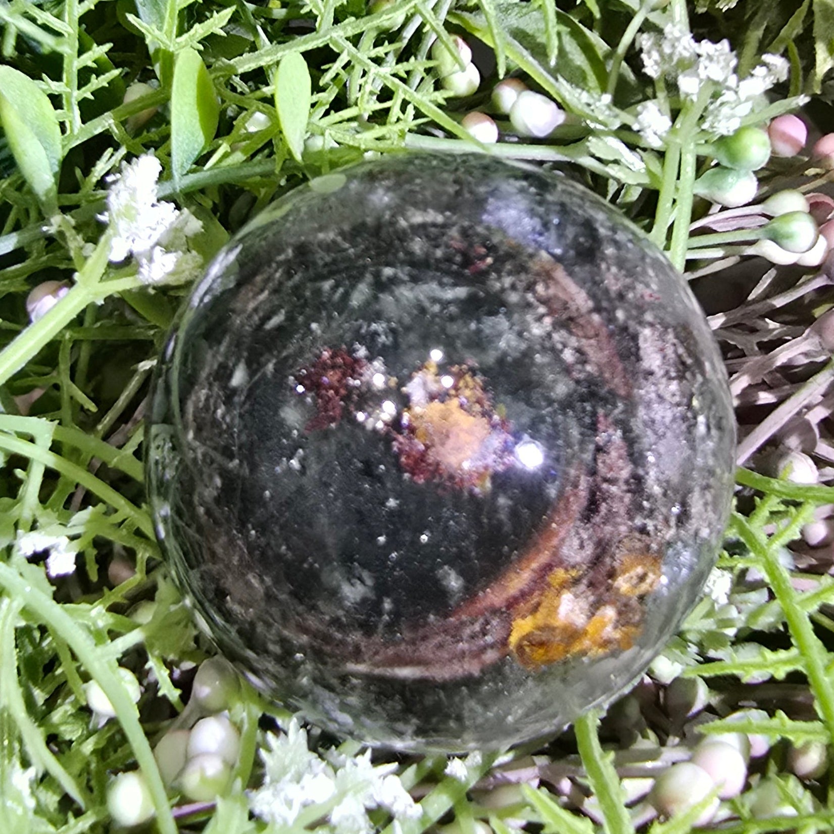 Garden quartz sphere